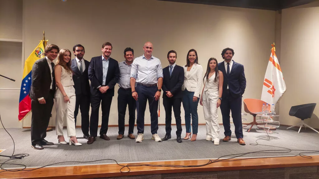 El Club de Finanzas UNIMET celebra su primer FinMeet en el Auditorio Francesca Pensieri